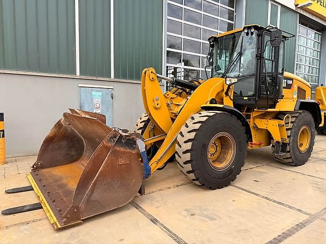 Caterpillar 926M