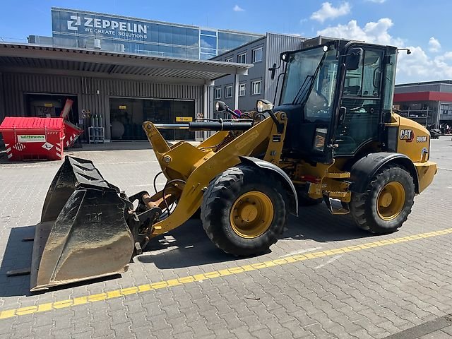 Caterpillar 908M