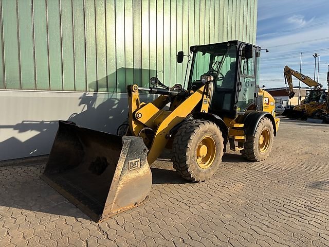 Caterpillar 908M