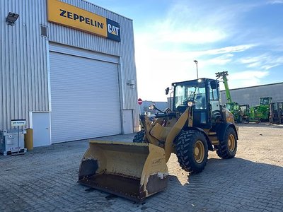 Caterpillar 908M