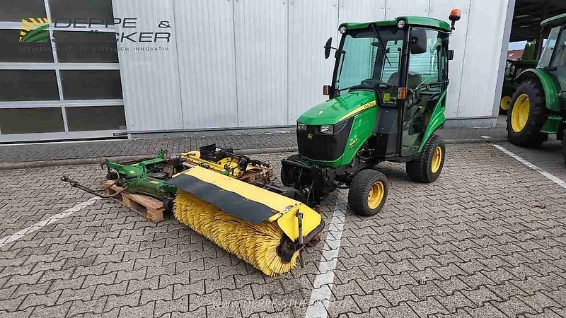 John Deere 1026R