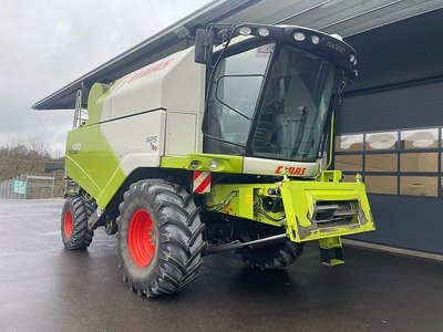 Claas Tucano 430 + Schneidwerk C540 - sofort einsatzbereite Maschine!