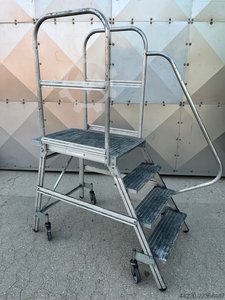 Günzburger Steigtechnik Podestleiter