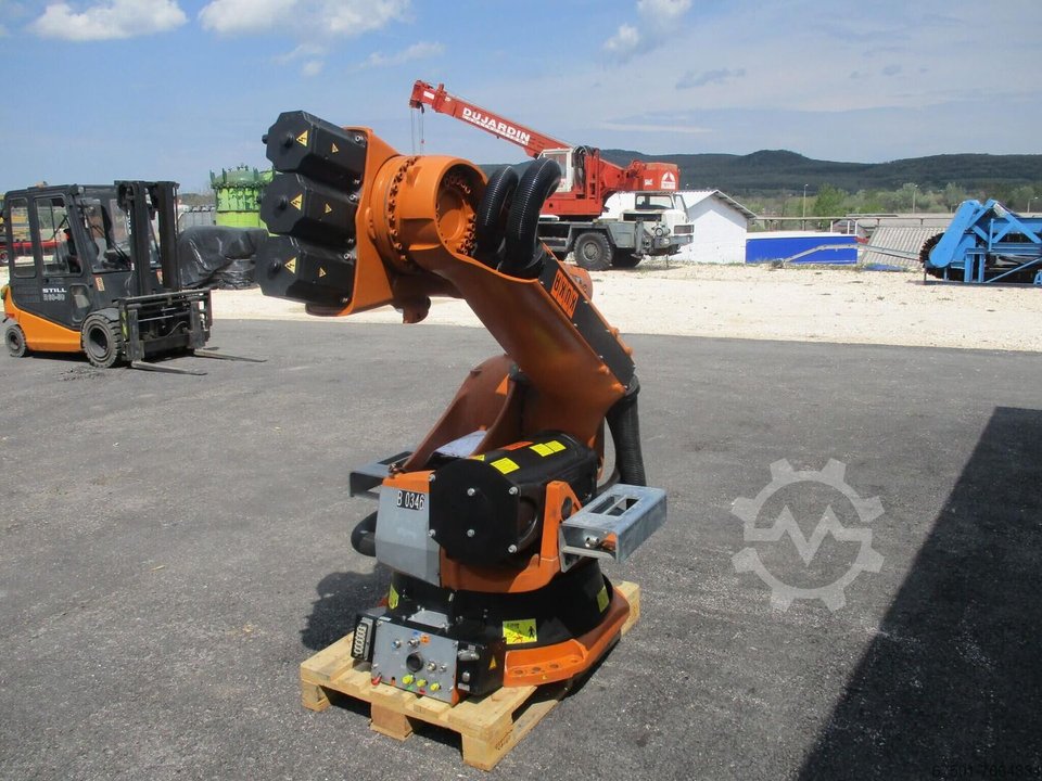 KUKA KR 210 L 180 (1609)