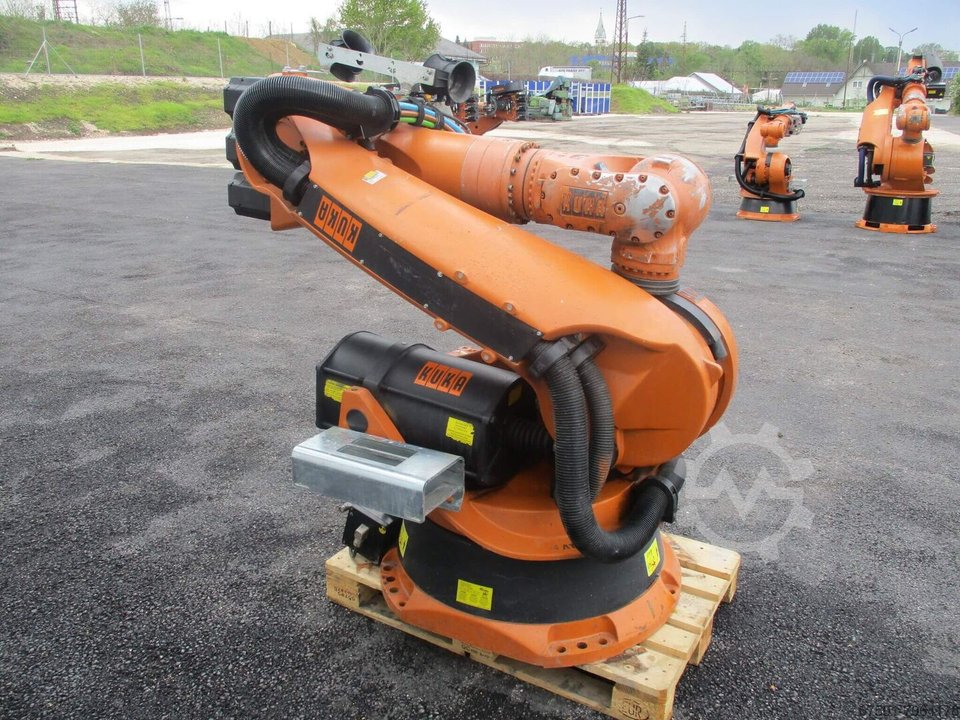 KUKA KUKA KR 210 (1613)