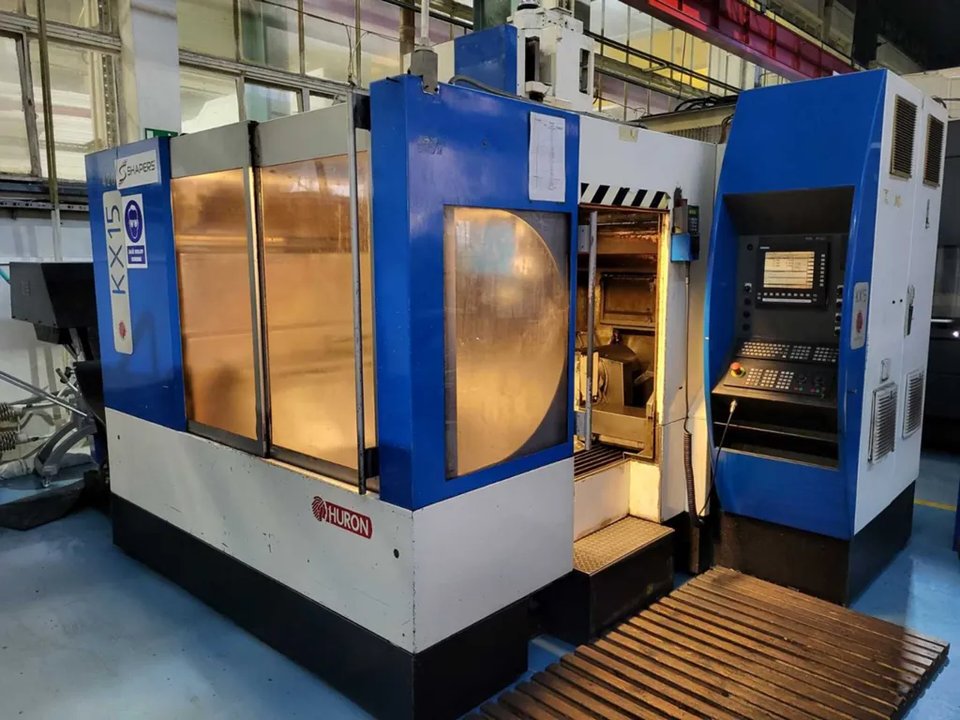 2000 HURON KX15 CNC-Fräsmaschine