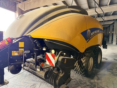 New Holland BIGBALER 1290 PLUS Cropcutter
