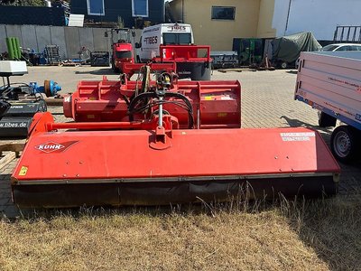 Kuhn BKE 305