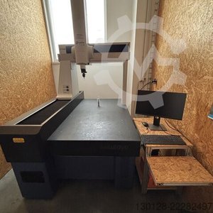 Mitutoyo Manual CMM Crysta-Plus M 7106