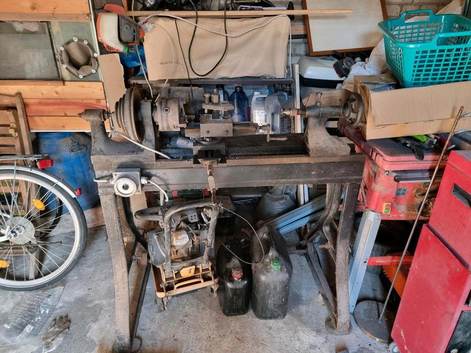 Bicycle, lathe, washing machine. Free cutters etc