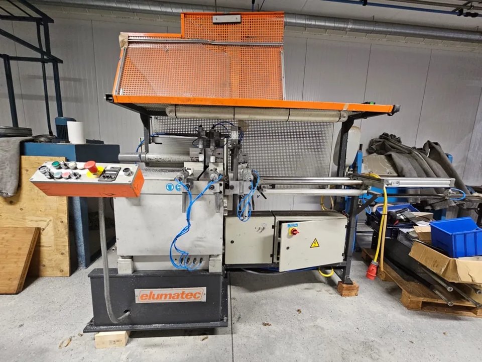 1996 Elumatec SA 142/25 Automatische Aluminium-Sternkreissäge