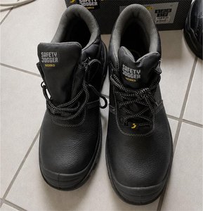 Safety Jogger Works Sicherheitsschuhe S3 Gr. 44 – mit Karto