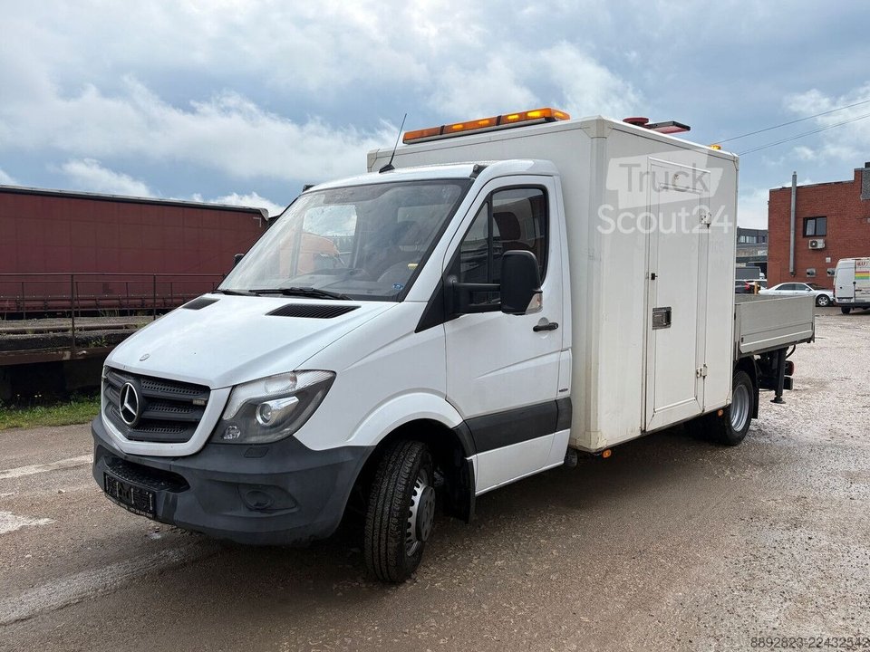 Plattformanhänger Mercedes-Benz Sprinter 516 gebraucht