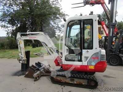 Takeuchi TB 219 Powertilt + mech.Schnellwechsler + 3 Löffel