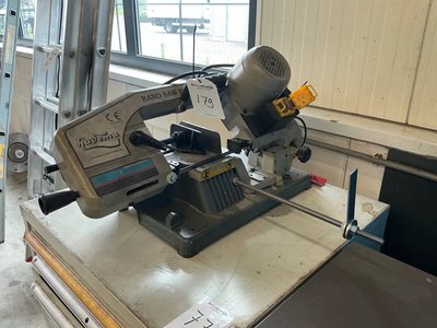Huvema HU 101 Horizontale Bandsägemaschine