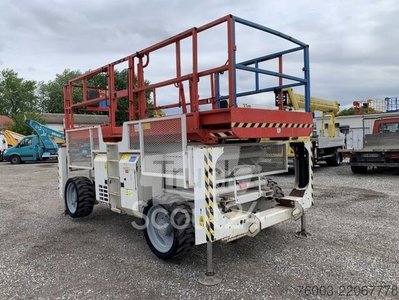 Scherenarbeitsbühne Genie GS3390 - 12,06 m - 4x4 - diesel gebraucht