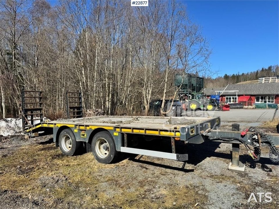 Tieflader NC machinery trailer with manual loading ramps gebraucht