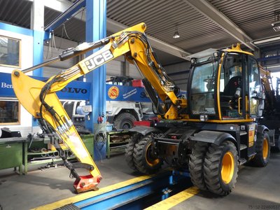 Mobilbagger  Multifunktionsbagger  11 t JCB HYDRADIG 110W gebraucht