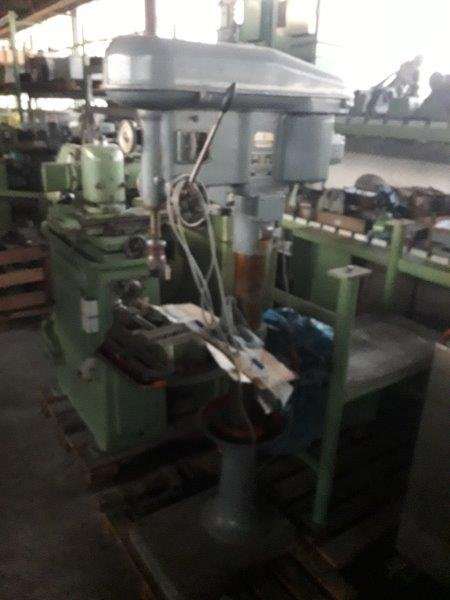 Column-Type Drilling Machines FLOTT SB 15
