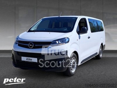 Sonderausbau-Transporter Opel Vivaro Kombi 1.5 D L 9-Sitzer Klima Navi AHK gebraucht