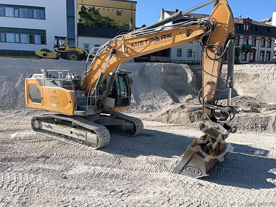 Liebherr R 930 NLC