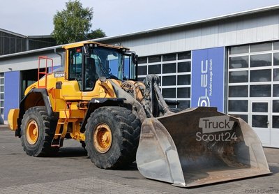 Radlader VOLVO L180H Radlader 29,7 t *Waage *12.069 h gebraucht