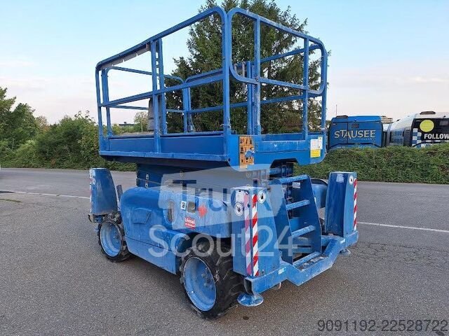 Scherenhebebühne Haulotte COMPACT 12 DX gebraucht