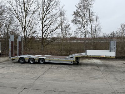 Möslein ST 3  3 Achs Satteltieflader neu