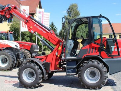 Schäffer 6680 T-3 mit Kabine Hoflader