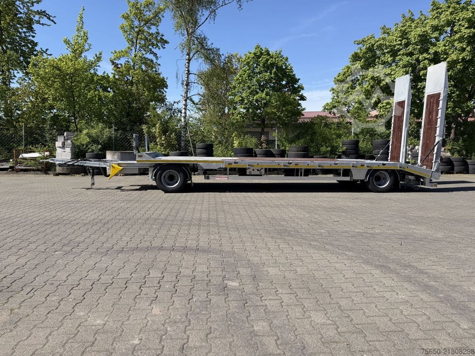 Möslein T2 Plato 8,20  2 Achs Tieflader mit gerader Ladefläche 8,20 m, Neufahrzeug