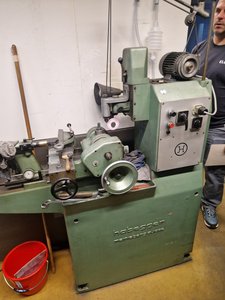 Nibbling And Curve Cutting Shears HABEGGER Grignoteuse meuleuse