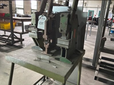 Stanzmaschine (3x)