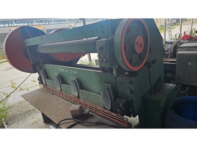 Mechanische Guillotine-Blechscherung