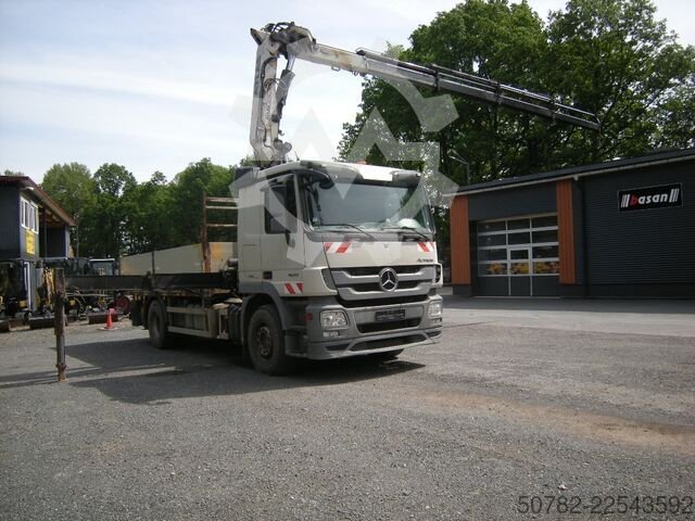 Mercedes-Benz Actros 1848 Pritsche mit Kran