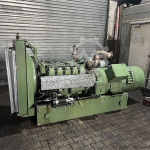 MAN + SIEMENS Stromerzeuger 10 Zylinder