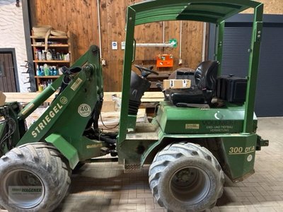 Striegel 300 DY/A Hoflader