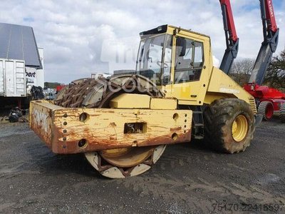 Einzelwalze Bomag BW 225 D-3 / 2001 / nur 3.824h! / Variocontrol gebraucht