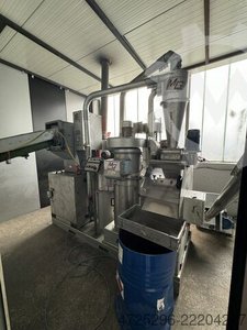 MG Recycling Compact 220t