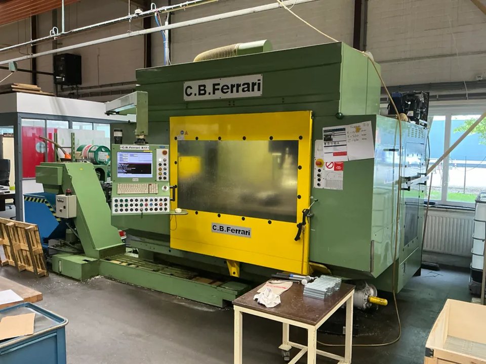 2000 Ferrari B17 Universalfräsmaschine