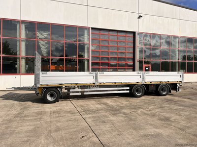 Möslein T 3 Plato 9 m  3 Achs Jumbo- Plato- Anhänger 9 m, Mega