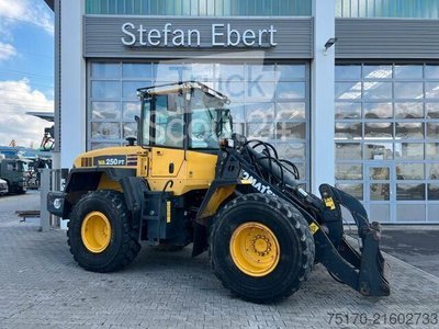 Radlader Komatsu WA 250 PT - 5H / 12.390h / gebraucht