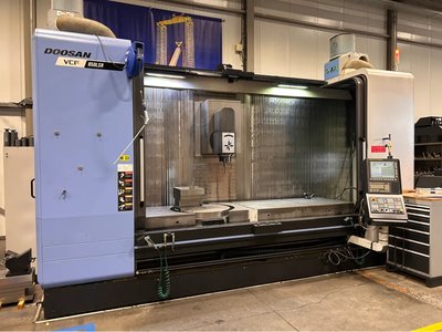 2017 Doosan VCF 850LSR CNC Universal Maschinenzentrum