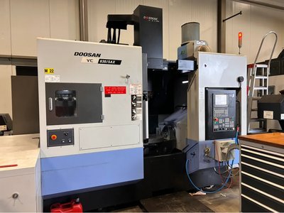 2017 Doosan VC 630/5AX CNC Universal Maschinenzentrum