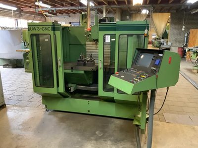 1990 Klopp-Korradi UW3/CNC Universal-Werkzeugfräsmaschine