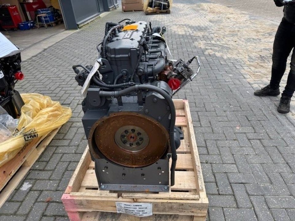 CumminsCummins B6.7EUVIE307