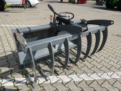 Kramer Dunggabel mit Niederhalter Hoflader