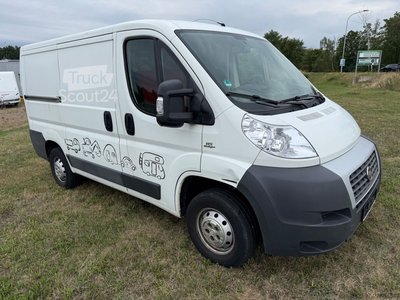 Van FIAT Ducato Kasten m. Werkbank & -regalen, Rfk gebraucht