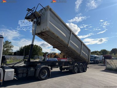 Kipper Auflieger Wielton NW-3  50 cbm Stahlmulde SAF Achsen Scheibenbremse Liftachse gebraucht