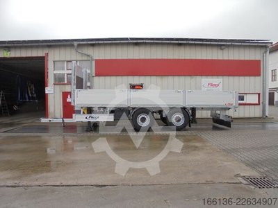 Fliegl TPS 180 Baustoff Plattformanhänger