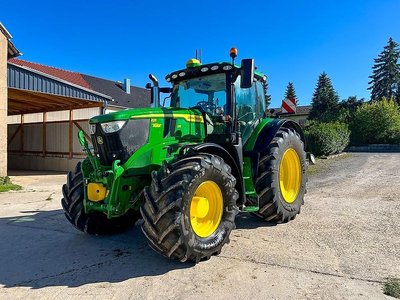John Deere 6R215 6R 215